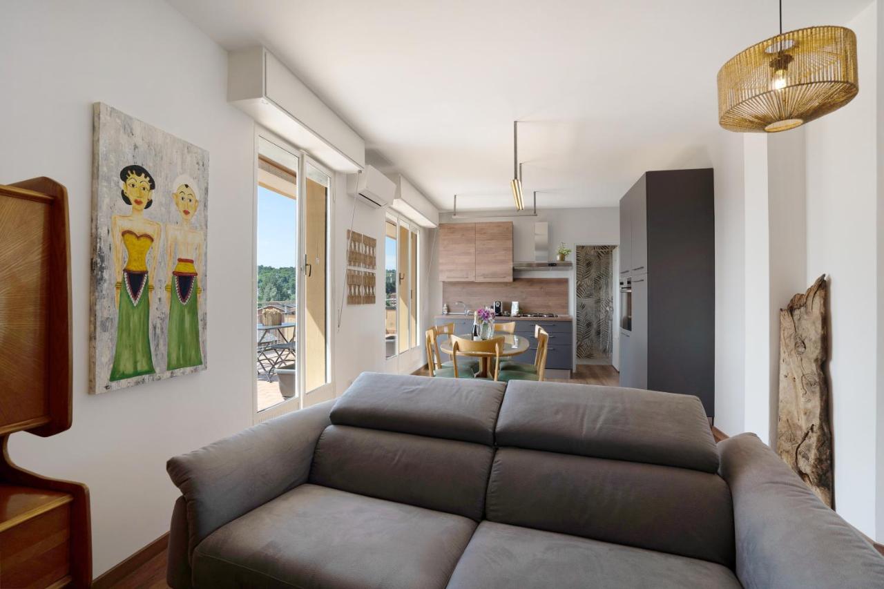 La Casa Del Riccio Lägenhet Arona Exteriör bild