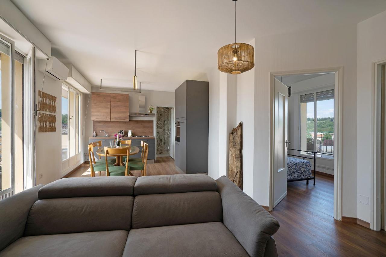 La Casa Del Riccio Lägenhet Arona Exteriör bild