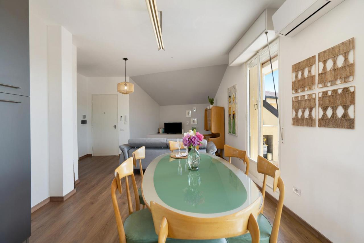 La Casa Del Riccio Lägenhet Arona Exteriör bild